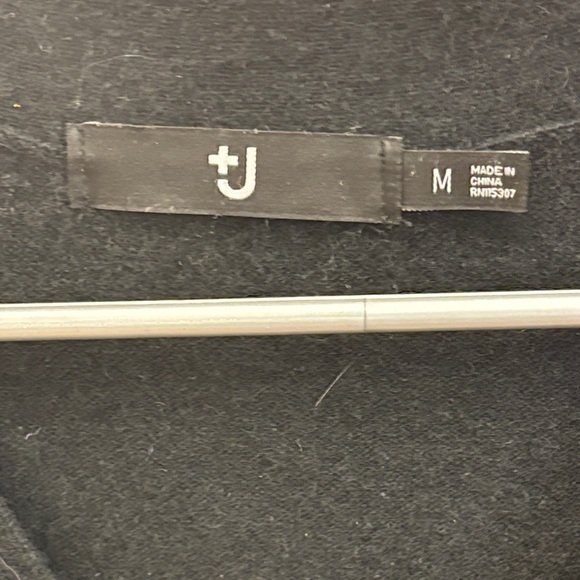 Black +J V-Neck Cardigan - Picture 2 of 7